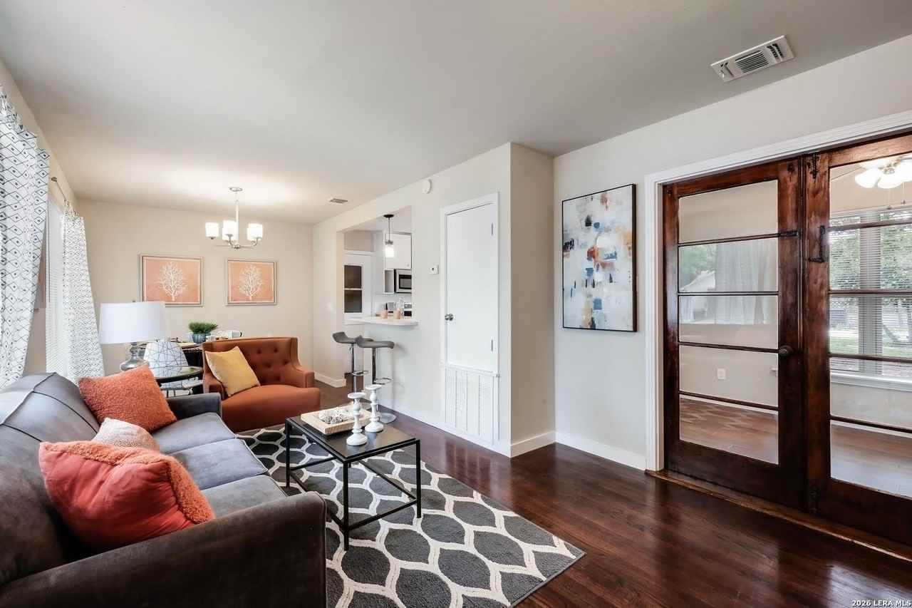 623 Freiling - Photo 3 of 11