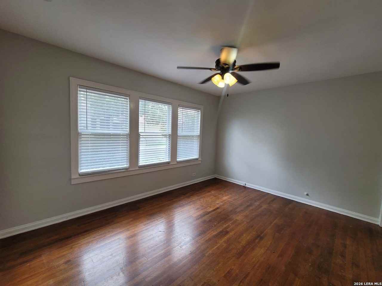 1802 W Gramercy Pl #2 - Photo 2 of 19