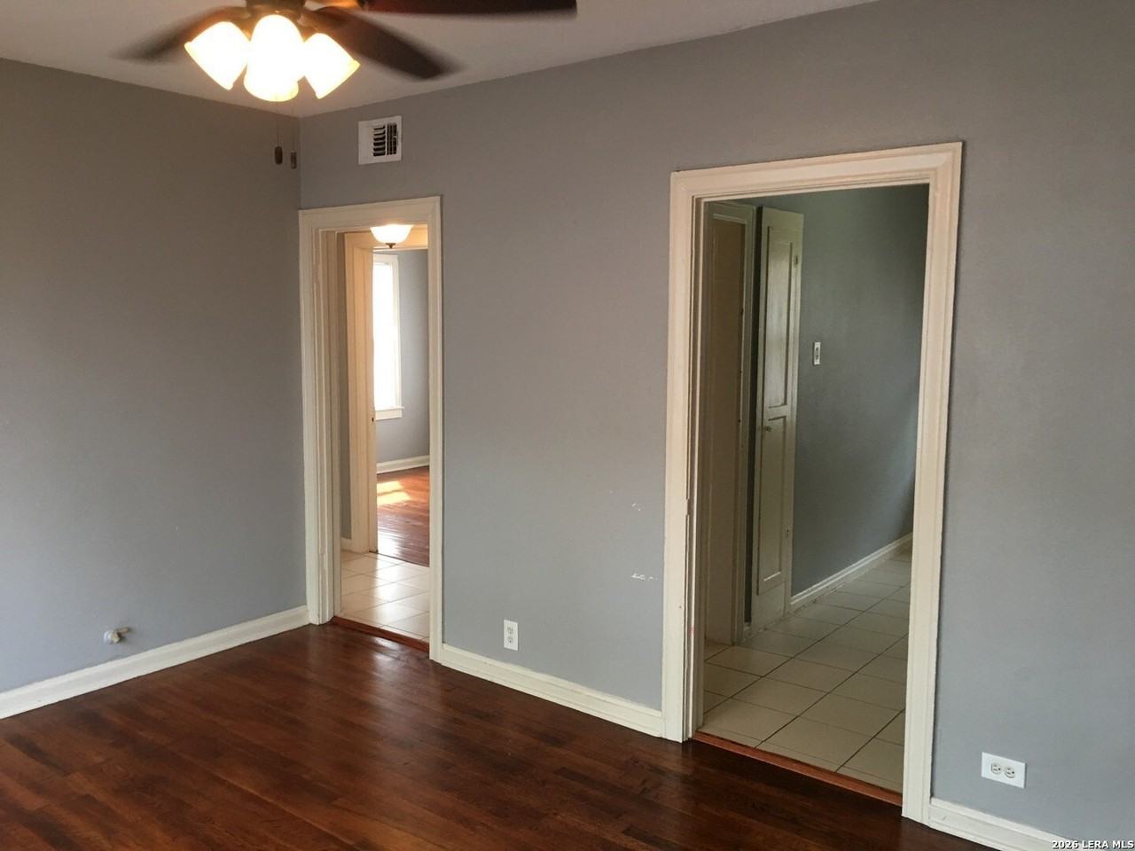 1802 W Gramercy Pl #2 - Photo 4 of 19