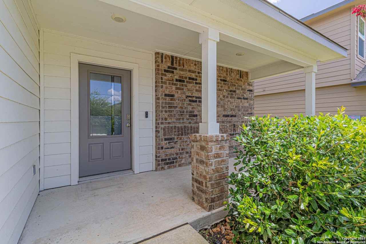 14846 Goldfinch Way - Photo 3 of 43