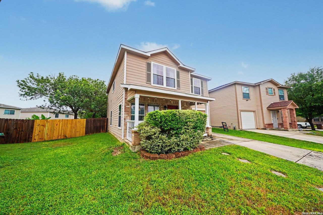 12410 Tallow Cir - Photo 4 of 38