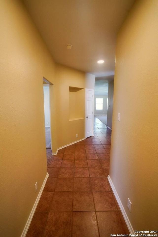 320 Longhorn Way - Photo 7 of 36