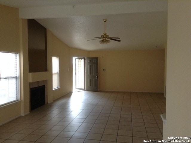 3319 Tree Grove Dr - Photo 5 of 29