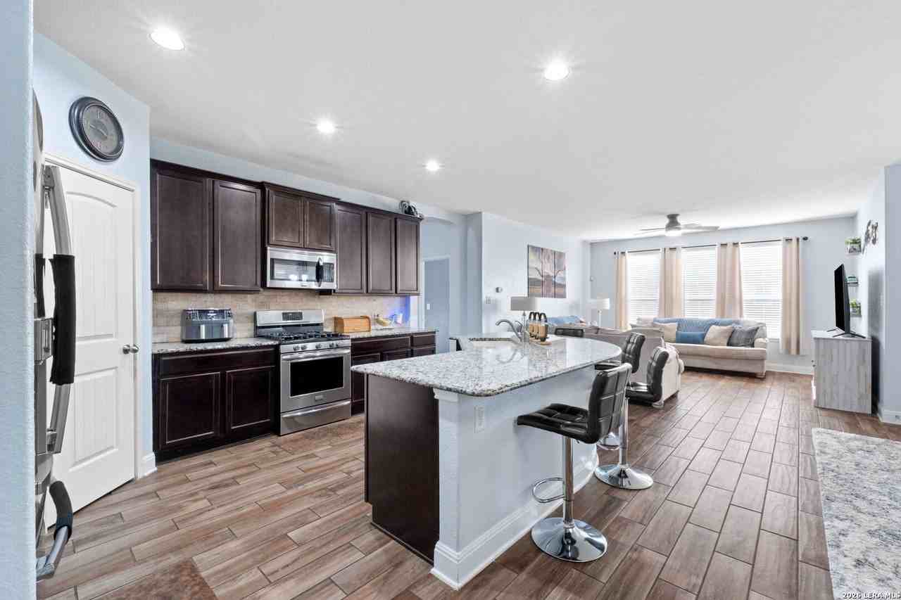 6048 Akin Song - Photo 5 of 33