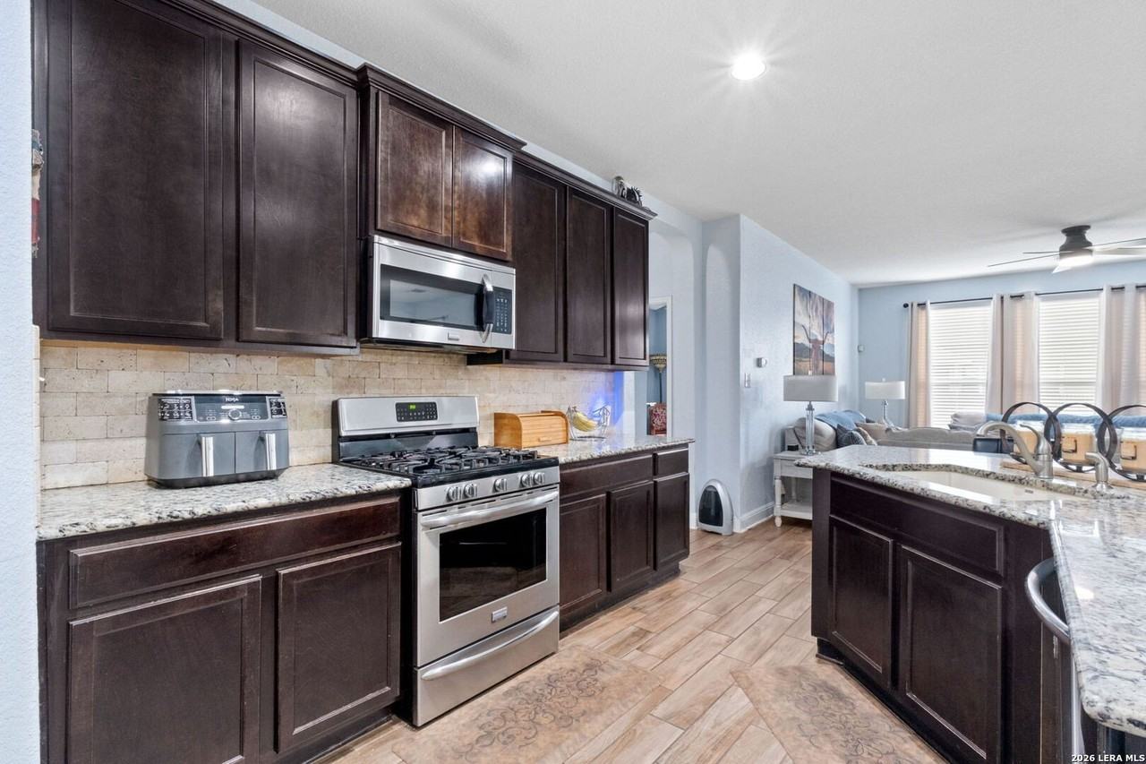 6048 Akin Song - Photo 6 of 33