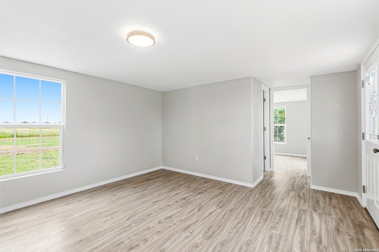 16345 Fm 463 - Photo 6 of 24