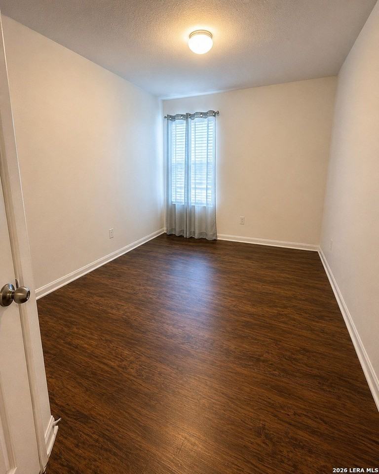 12251 Siragusa - Photo 7 of 10