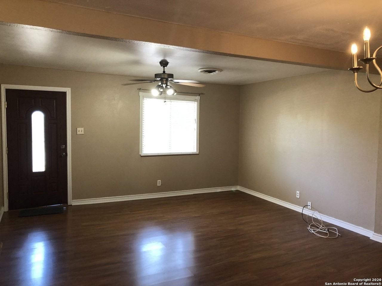 151 Ranch Valley Dr - Photo 2 of 25