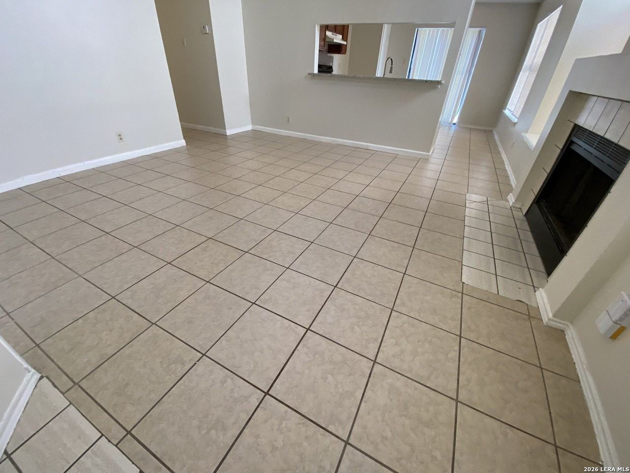 9943 Echo Plain Dr - Photo 4 of 19