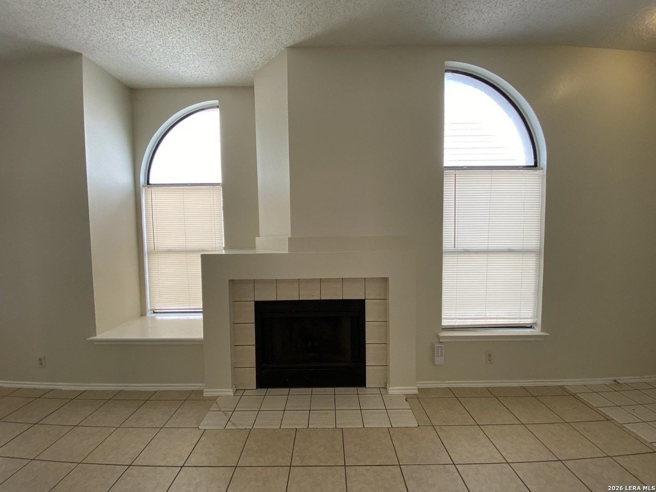 9943 Echo Plain Dr - Photo 6 of 19
