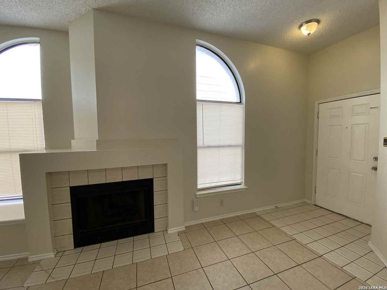 9943 Echo Plain Dr - Photo 7 of 19