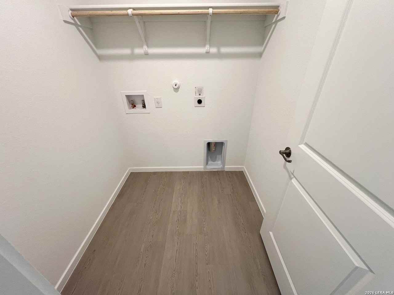 9122 Campbell Way - Photo 3 of 30
