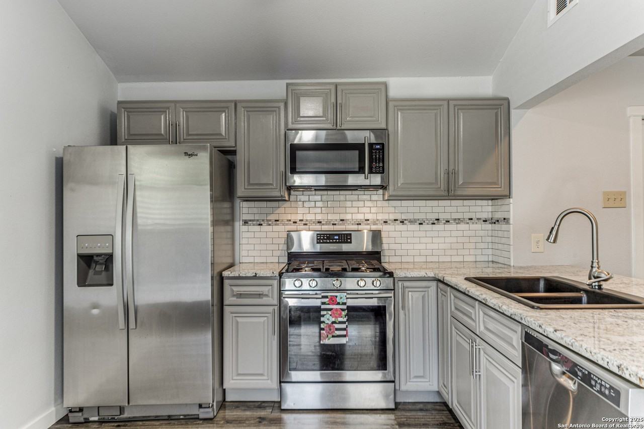 224A Frey St - Photo 7 of 17