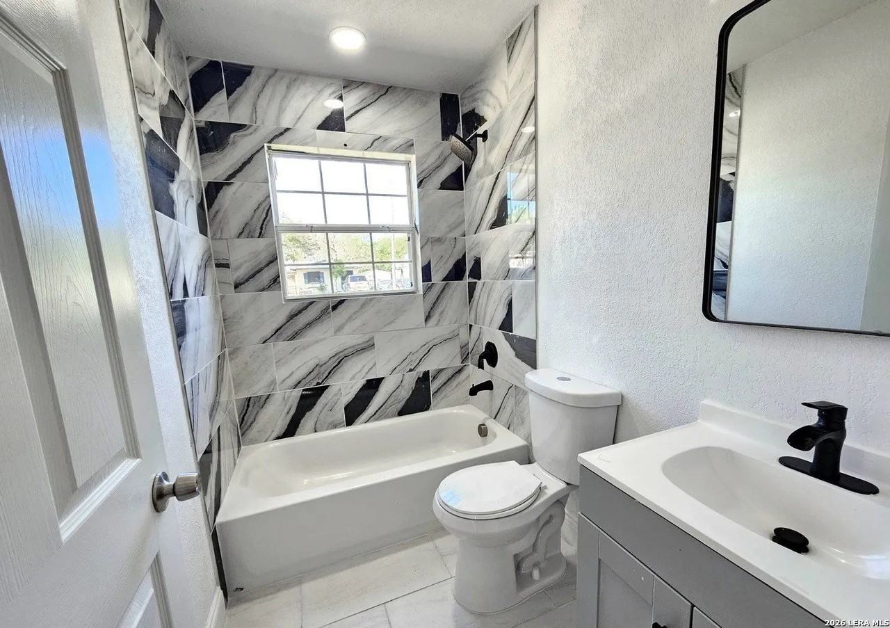 314 Globe Ave - Photo 5 of 7