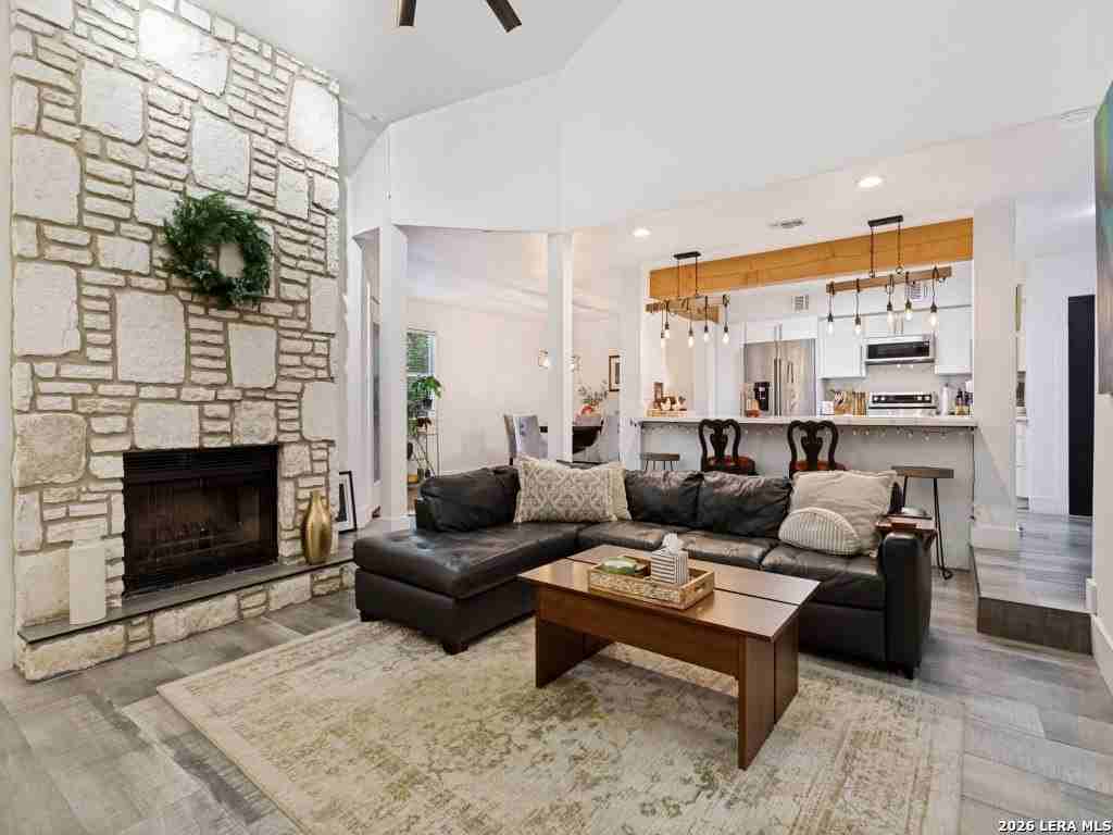 8535 Echo Creek Ln - Photo 3 of 13