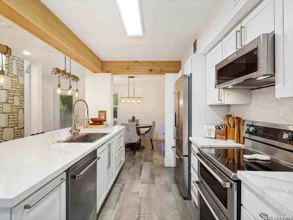 8535 Echo Creek Ln - Photo 5 of 13