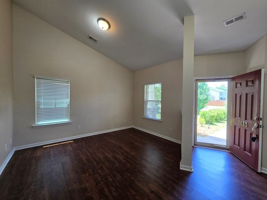 1833 Talisker Dr - Photo 3 of 27