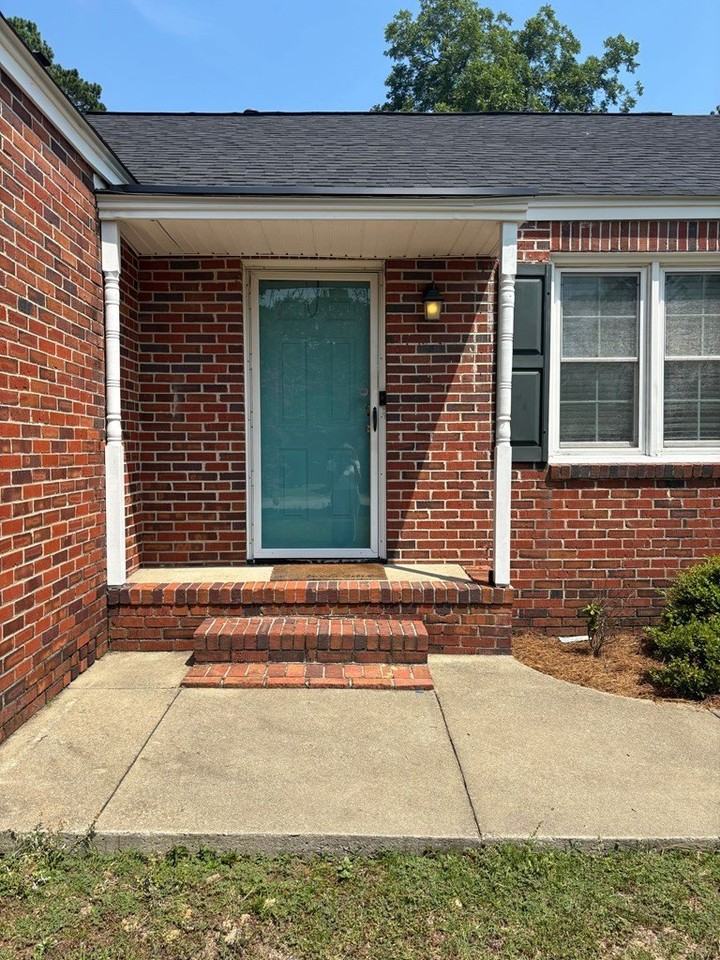 505 Adams Ave - Photo 2 of 50