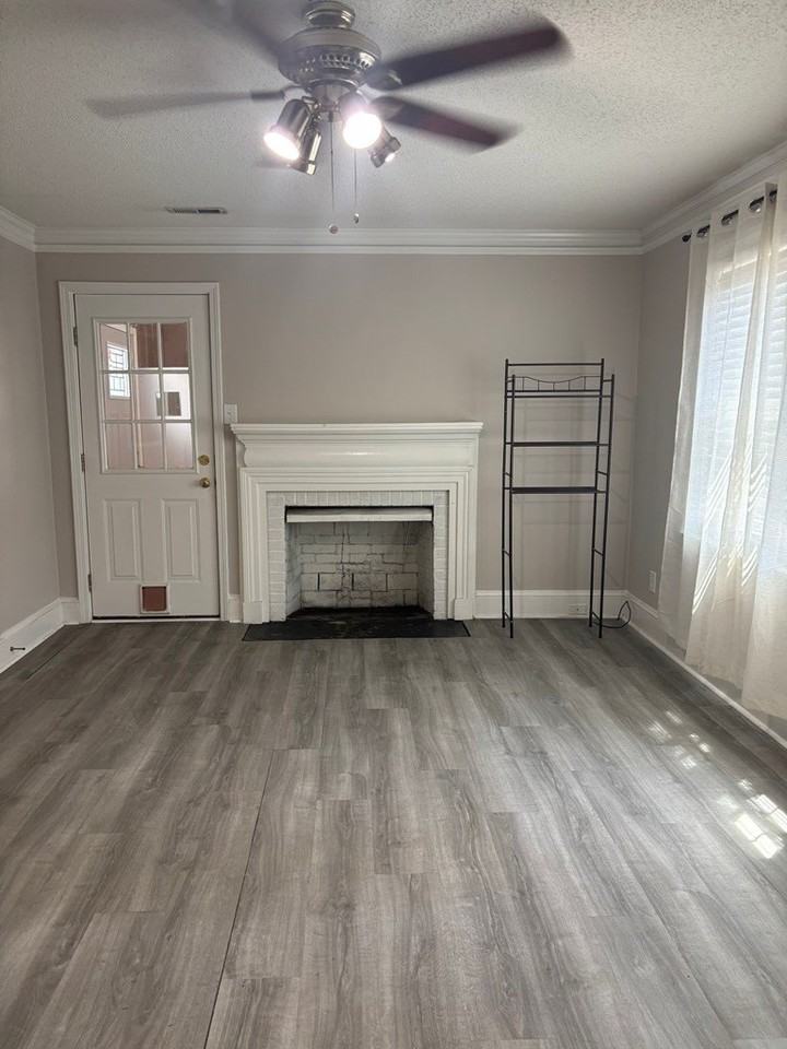 505 Adams Ave - Photo 3 of 50