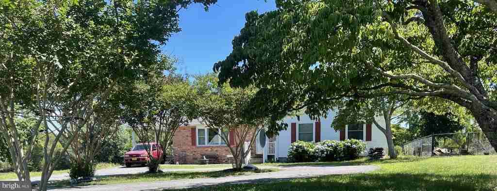 175 Blackwell Rd - Photo 2 of 27