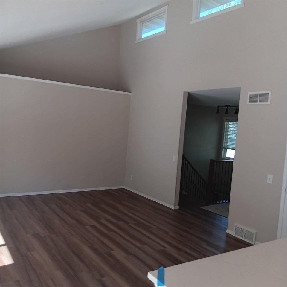 2677 Richardson St - Photo 5 of 14