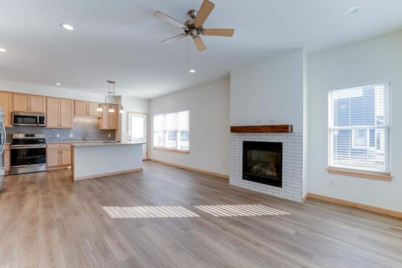 3630 Angelus Way - Photo 5 of 28