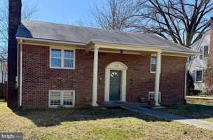 featured image of 1212 Payne St Lowr U