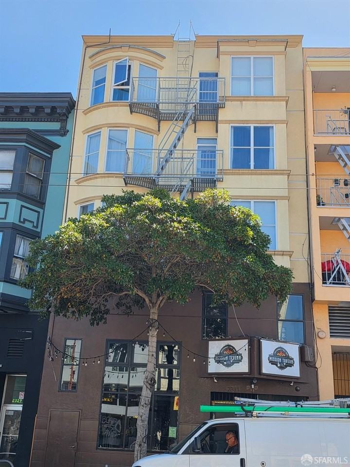 2333 Mission St #2