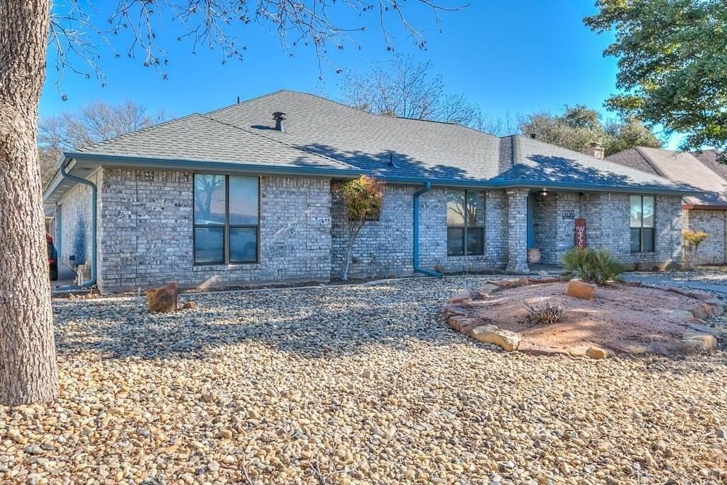 3438 Walnut Hill Dr - Photo 3 of 37