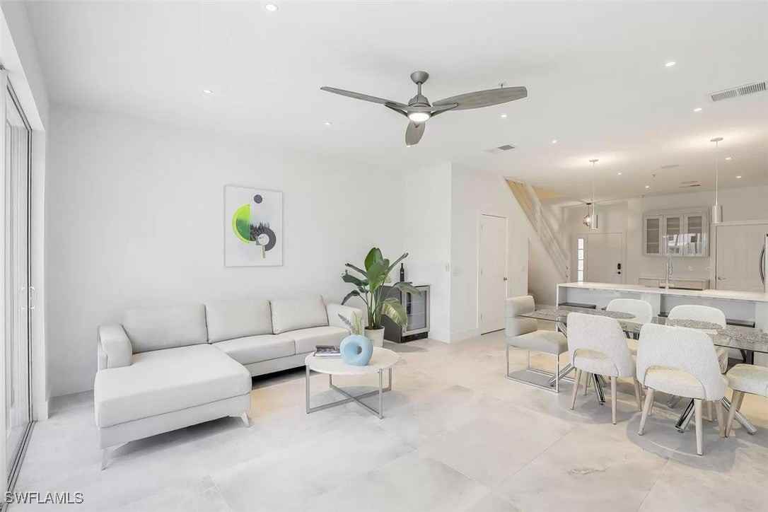 775 Hampton Cir - Photo 7 of 19