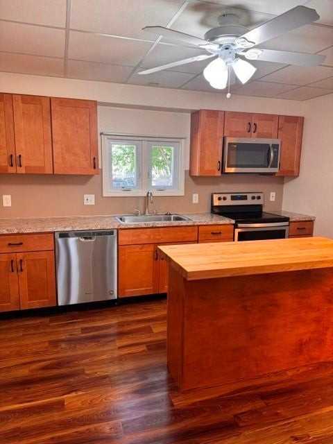 28 Gooding St - Photo 2 of 21