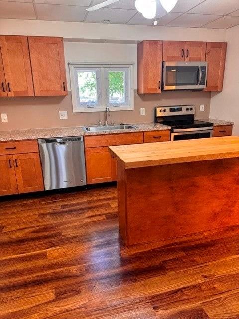 28 Gooding St - Photo 3 of 21
