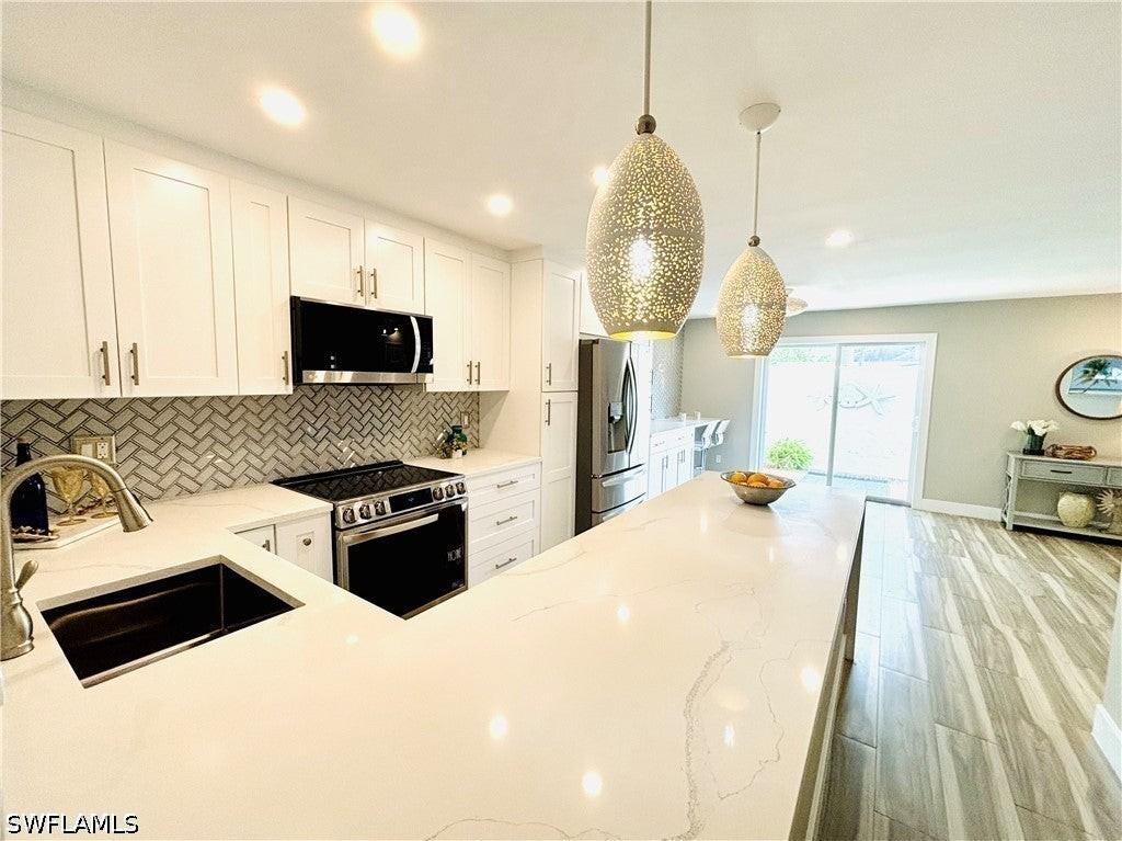 1455 Curlew Ave - Photo 4 of 15