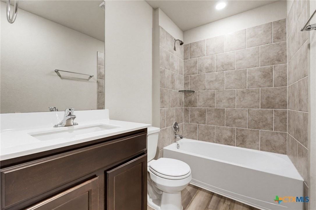 2225 Oregano Ct - Photo 3 of 15