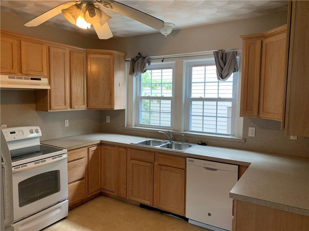 78 Irving Ave - Photo 6 of 13