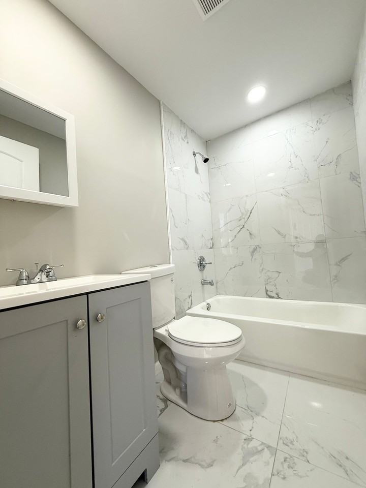 41 Howe St - Photo 2 of 11