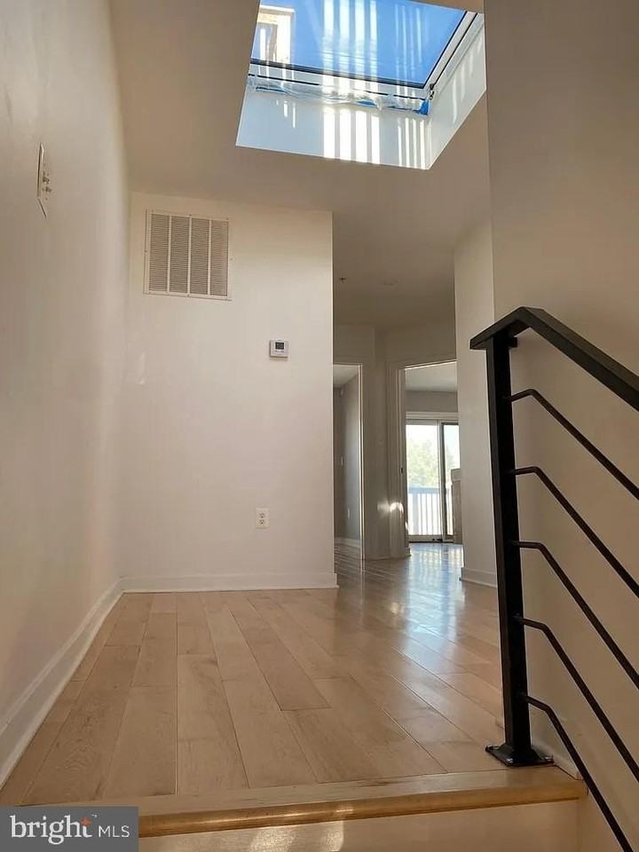1361 Newton St Nw - Photo 2 of 6