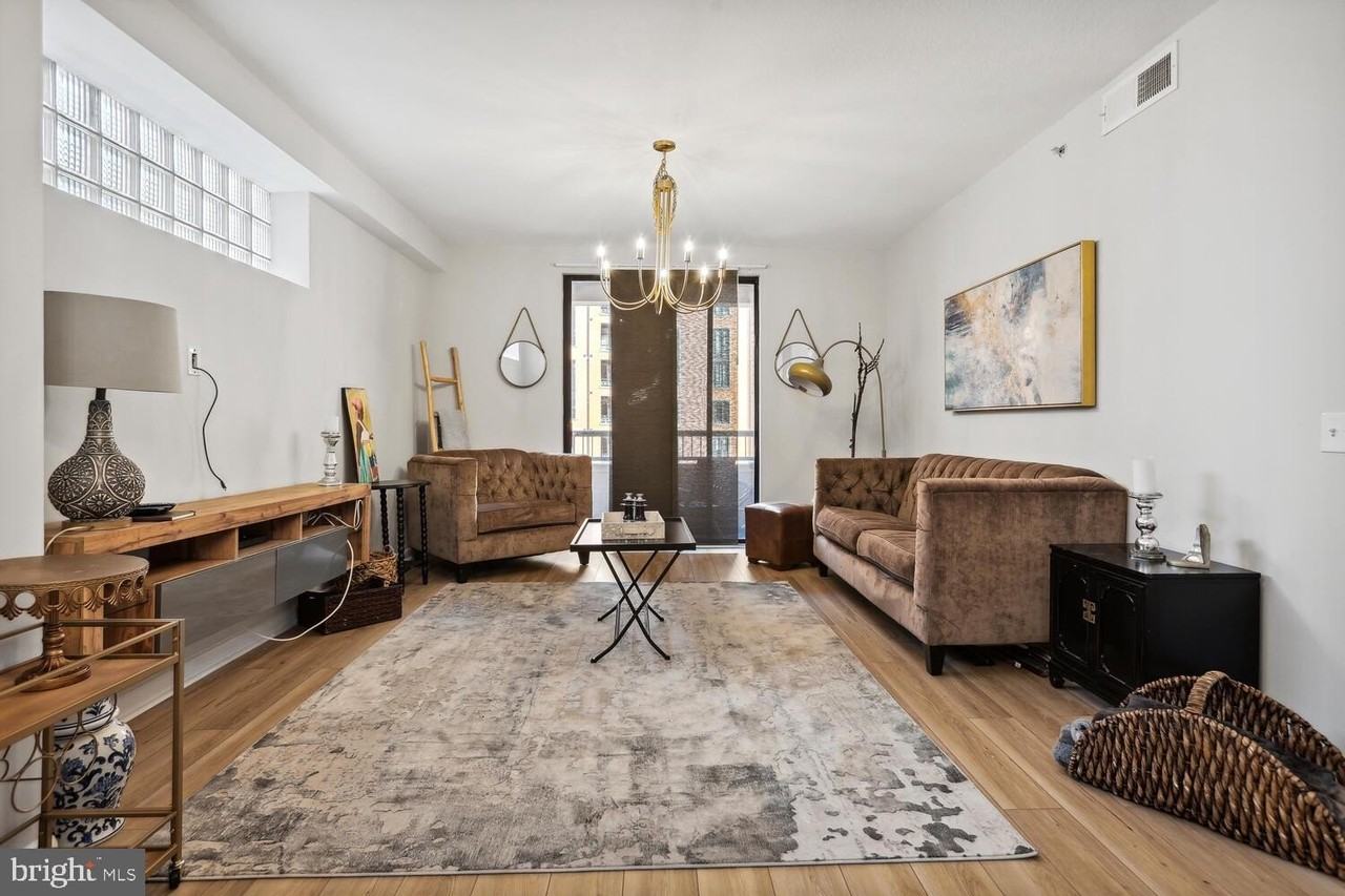 400 Massachusetts Ave Nw #411 - Photo 5 of 34