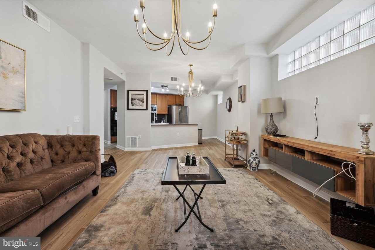 400 Massachusetts Ave Nw #411 - Photo 6 of 34