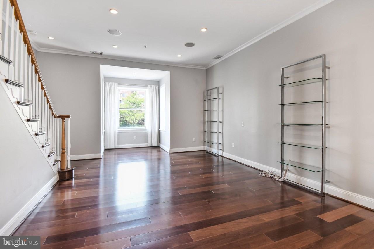 1229 12th St Nw #201 - Photo 2 of 18