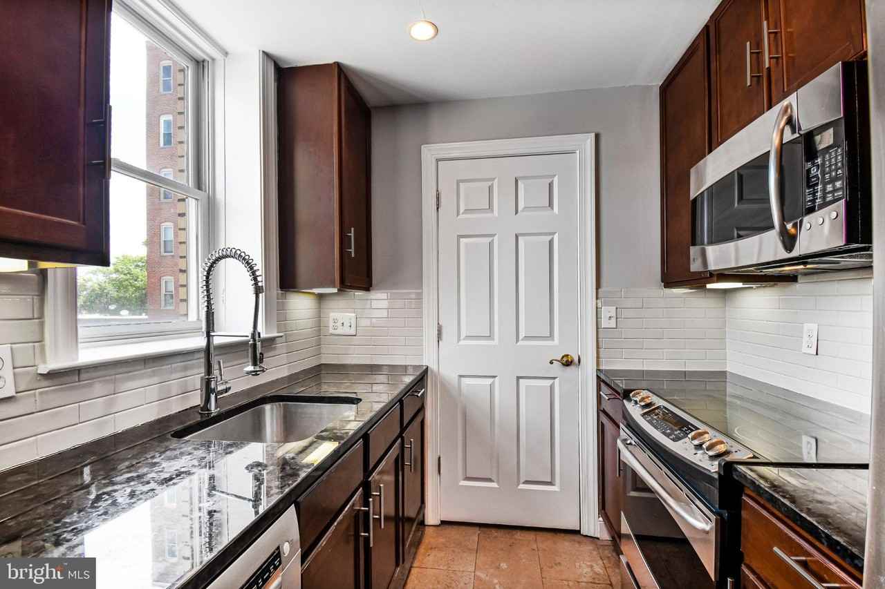 1229 12th St Nw #201 - Photo 5 of 18