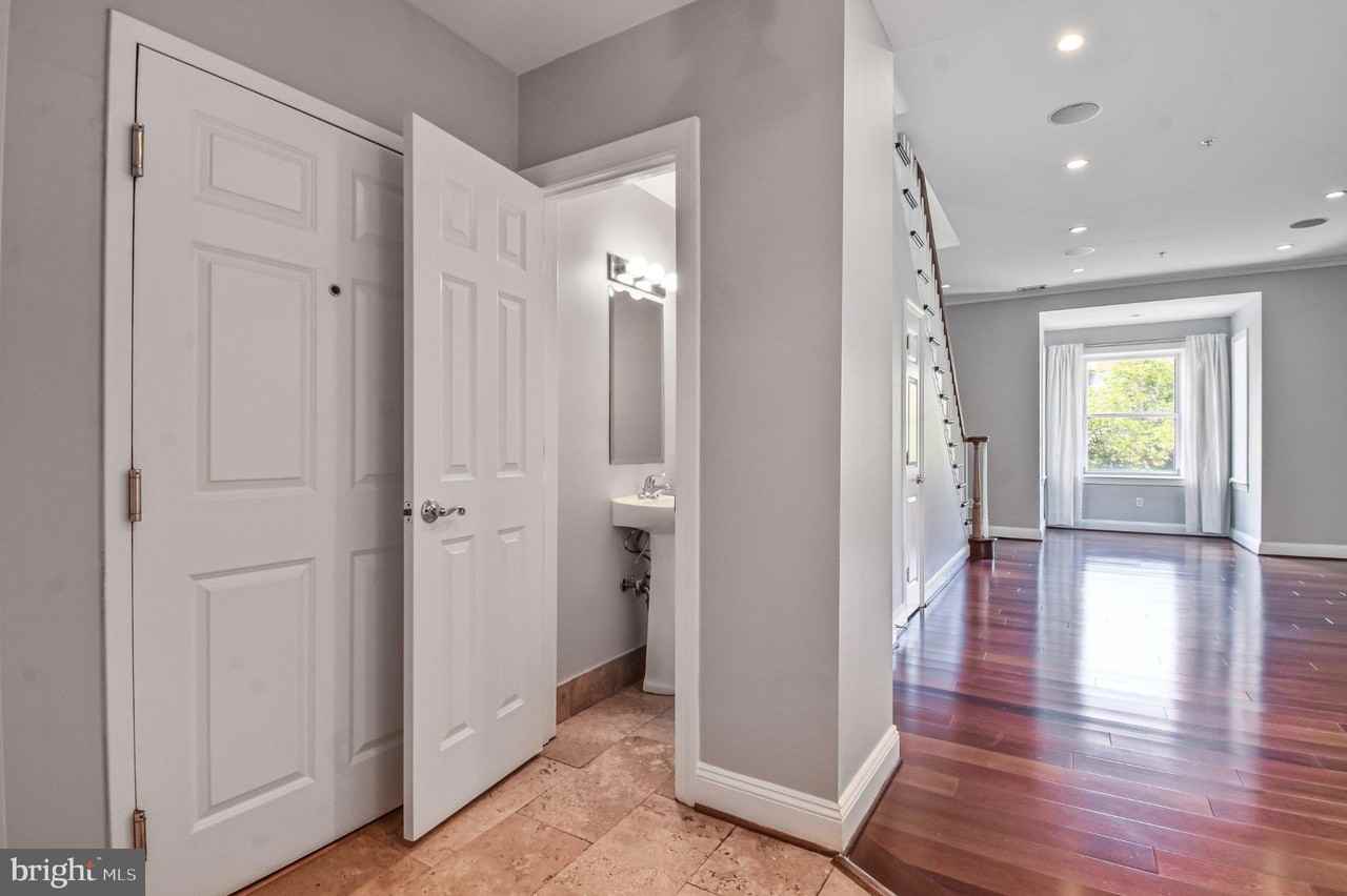 1229 12th St Nw #201 - Photo 7 of 18