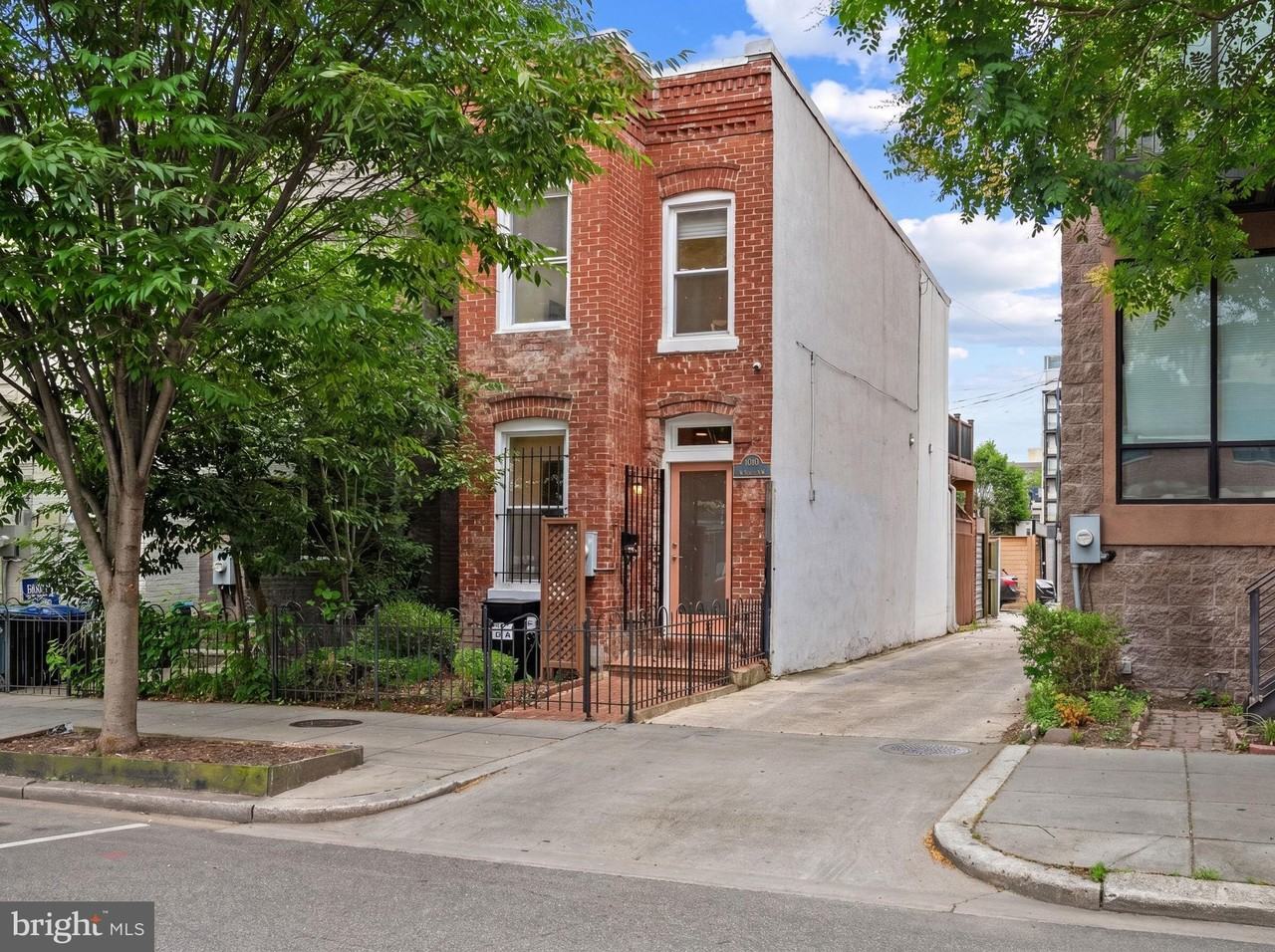 1010 W St Nw - Photo 3 of 30