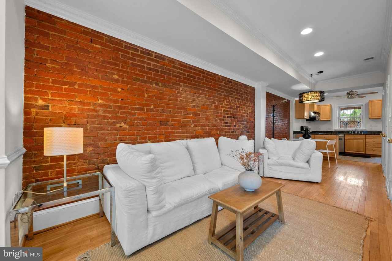 1010 W St Nw - Photo 5 of 30