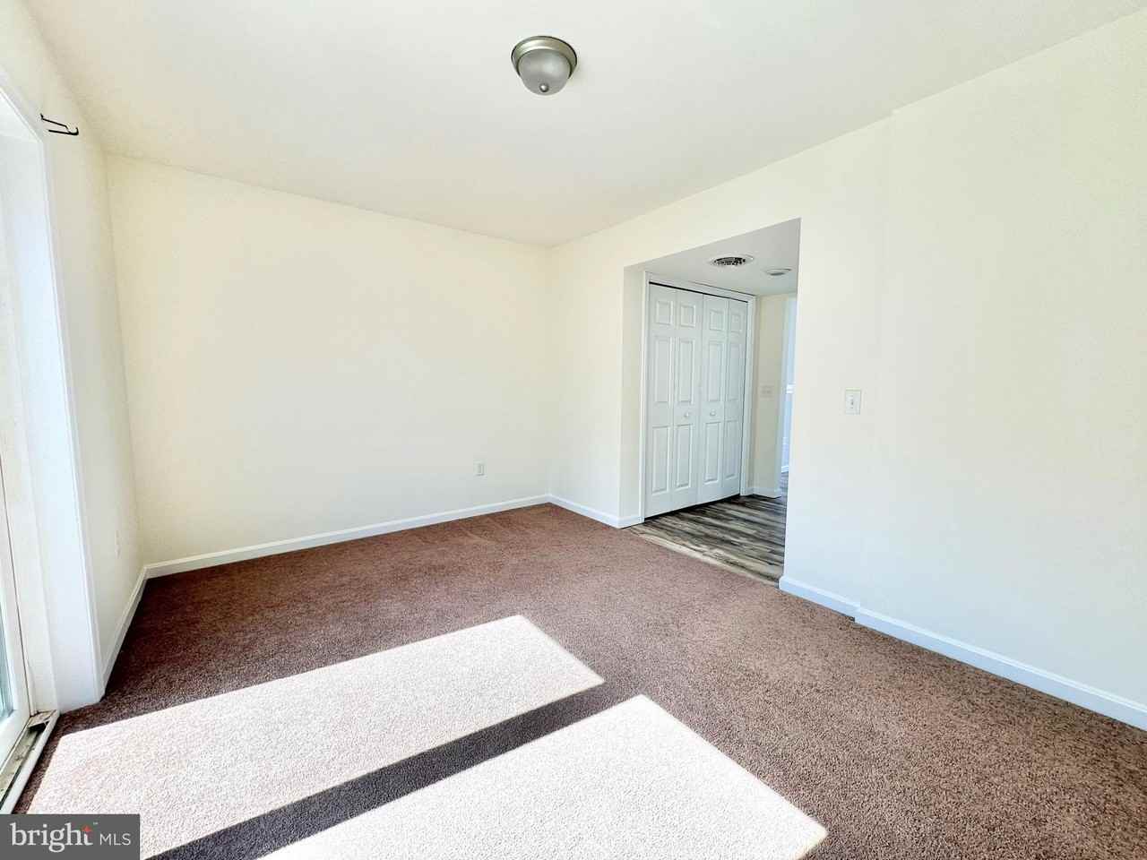 76 Filbert Dr - Photo 5 of 21