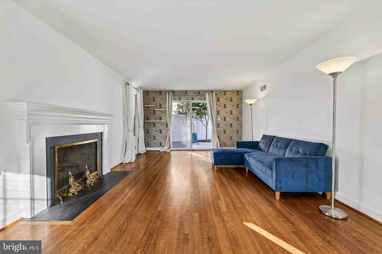 5001 W Cedar Ln - Photo 5 of 50
