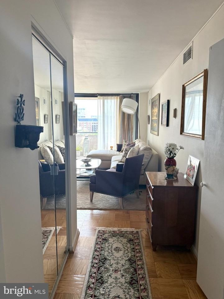 4620 N Park Ave #1502E - Photo 2 of 23