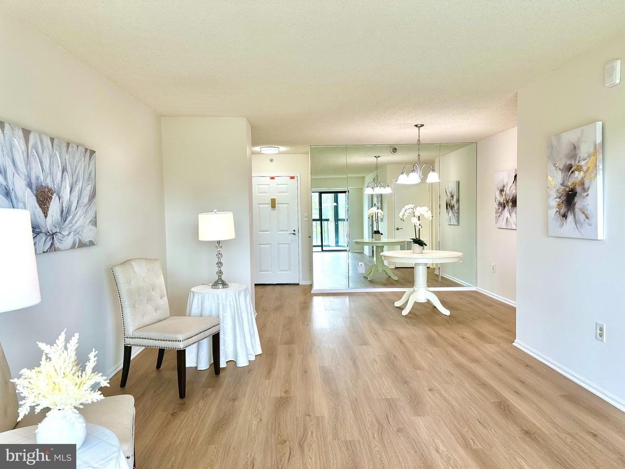 15101 Interlachen Dr #1-820 - Photo 6 of 41