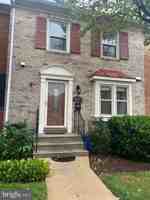 featured image of 10218 Arizona Cir #16