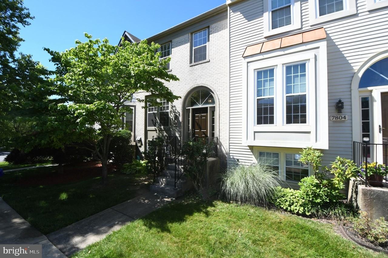 7802 Mistic View Ct - Photo 4 of 50